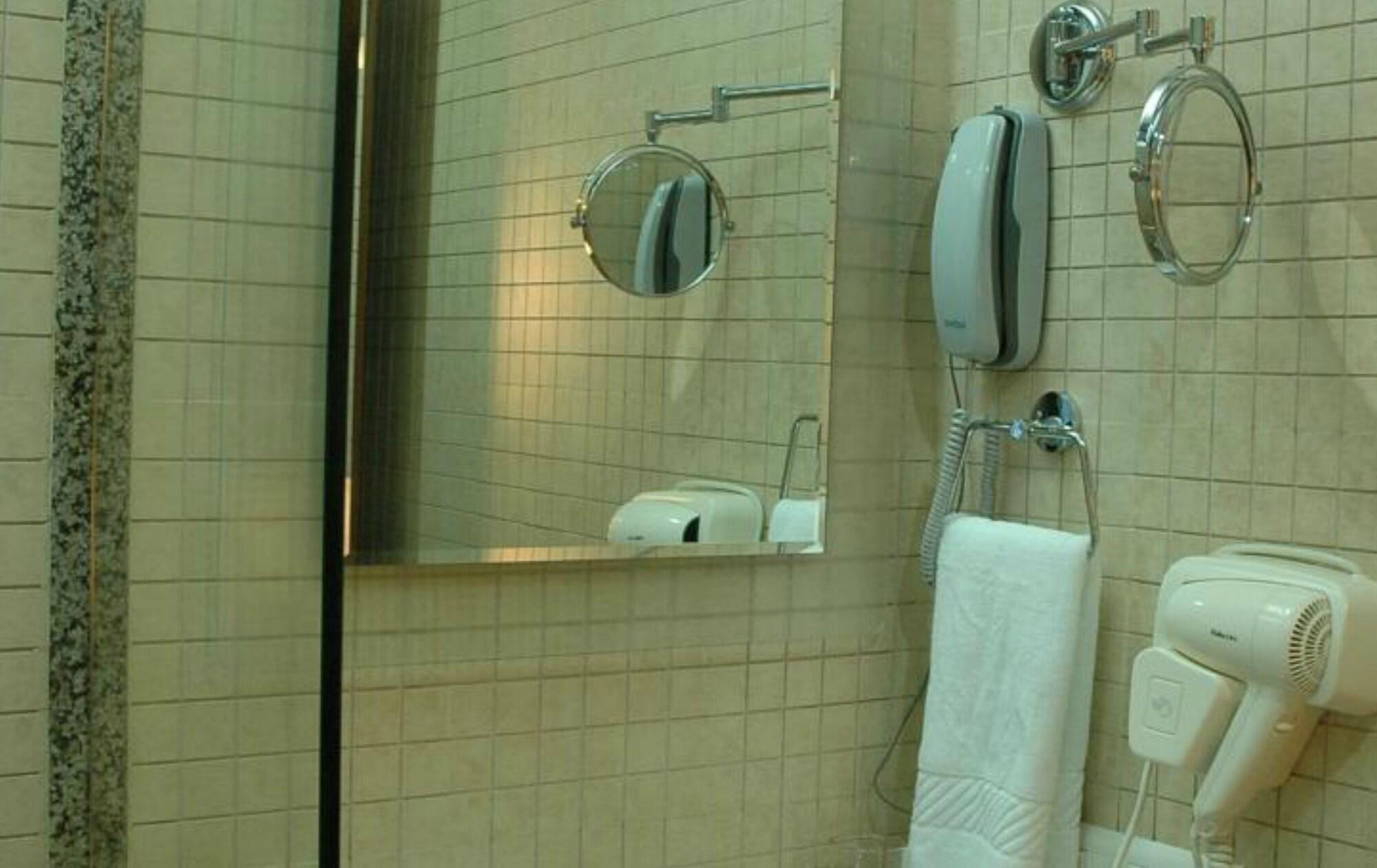 Fabhotel Shubhangan - Nr Bandra Mumbai Luaran gambar